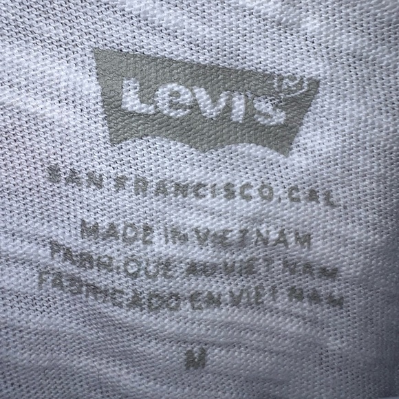 Levi’s white long sleeve top with front pocket - Picture 3 of 3